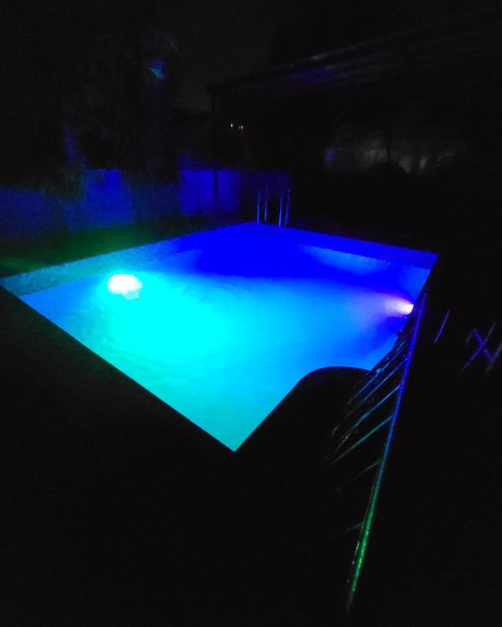 The Perfect Stays- Lal Mahal Villa With Disco Pool Lonavala Luaran gambar
