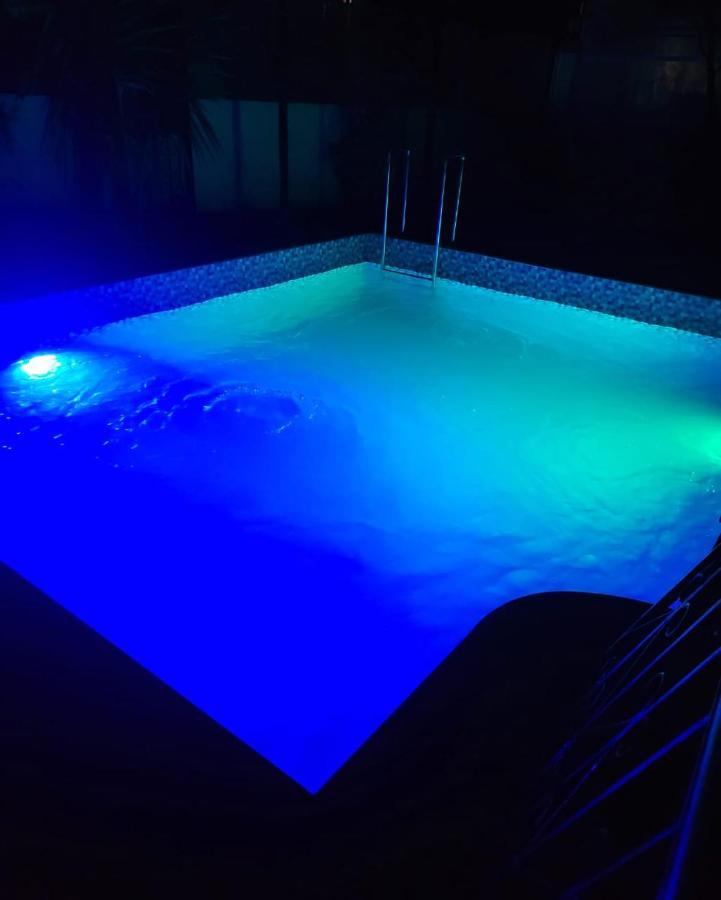 The Perfect Stays- Lal Mahal Villa With Disco Pool Lonavala Luaran gambar